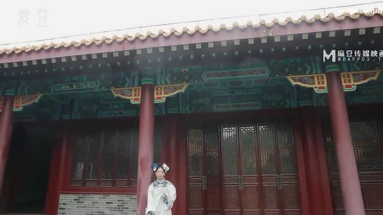 贵妃裙下臣 后妃侍卫欢愉偷情