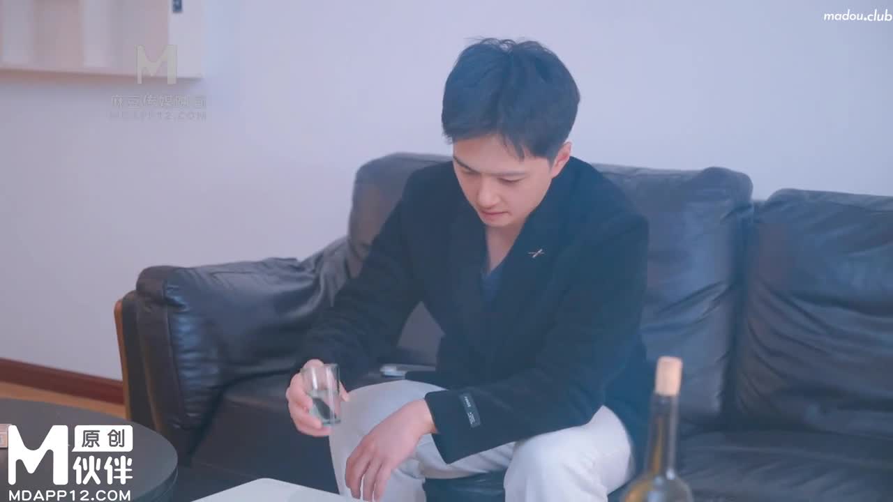 LY052 表妹的胴体是我失恋的解药