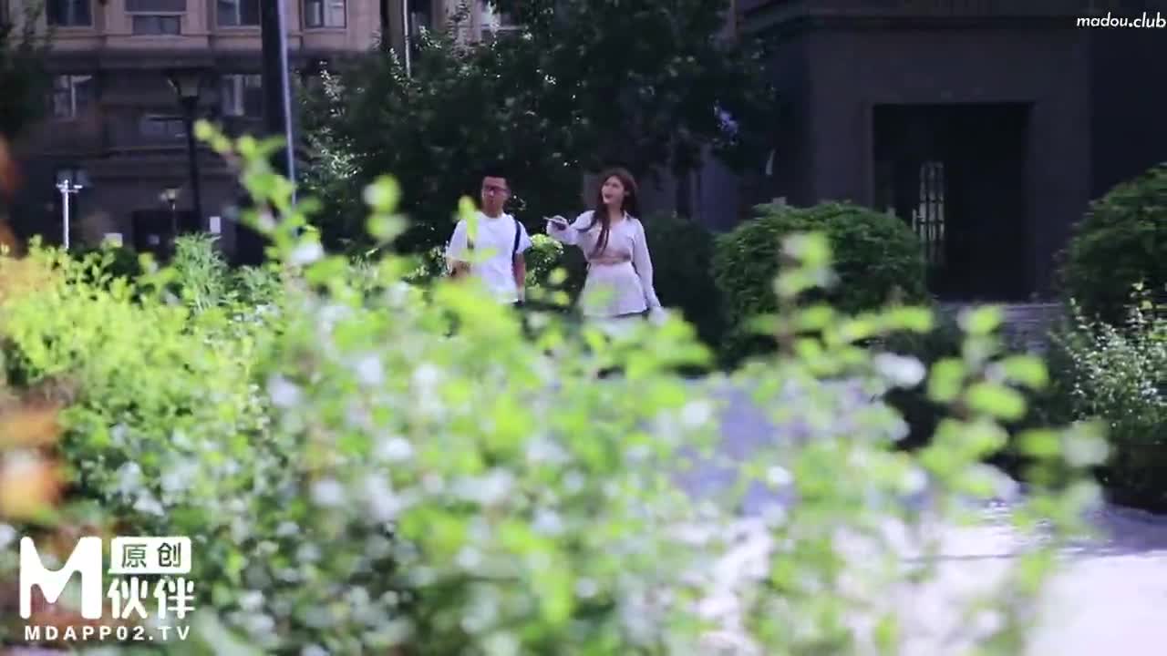 售楼小姐不择手段性爱行销