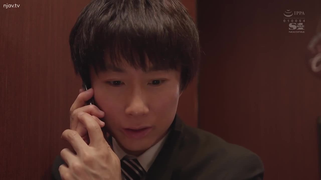 SSIS-951 晚上，在饭店，和我的女老板单独在一起。共用房间反向NTR川北绫香 - 河北彩花
