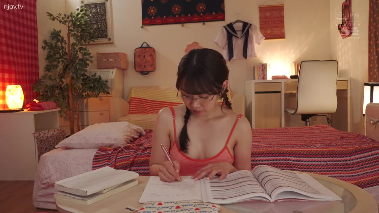 SSIS-949 即使柔弱的女学生“尤拉”触碰自己的乳头，她也无法抗拒，敏感度只会增加。鹿野由良 - 架乃由罗