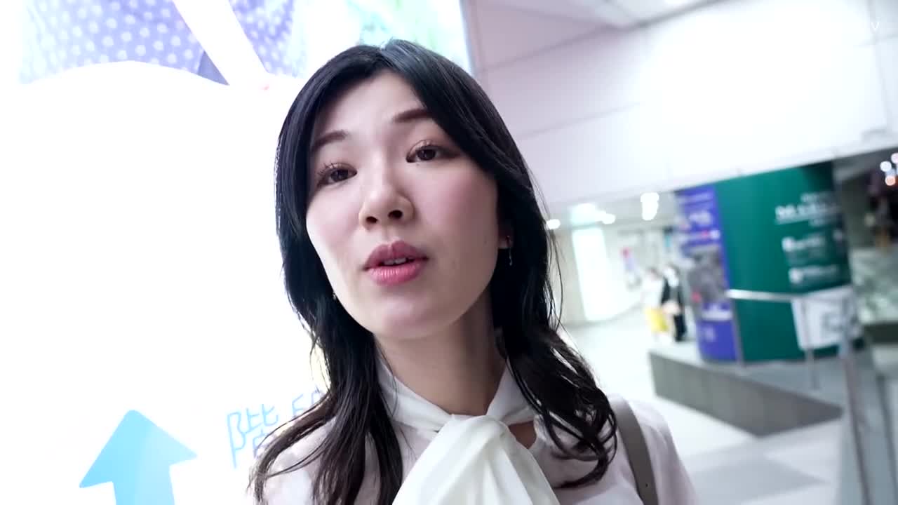SIRO-5235 一位才华洋溢、才华洋溢的网页设计师来了！虽然工作很充实，但我已经很久没有性生活了…当她吞下许久不见的鸡巴时，她的阴户发出粗俗的声音！一道猥琐的声音响起