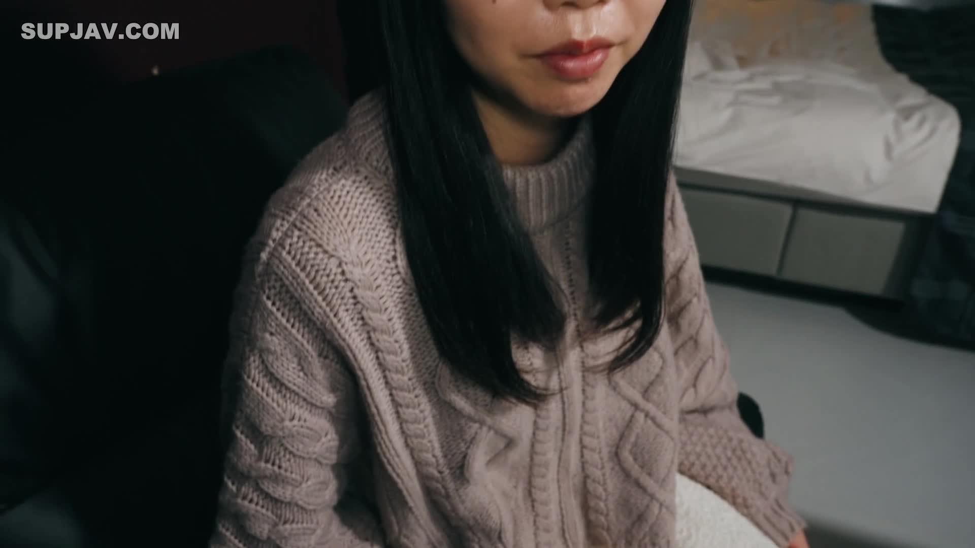 FC2-PPV-4230832 不管怎样，首都不漂，还可爱。未解决的试验中的原始射精。
