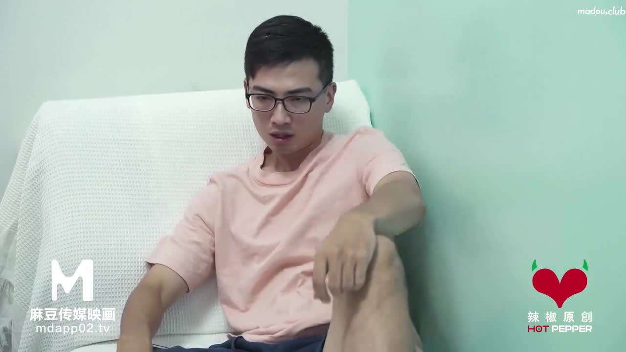 麻豆导演系列-强插领导的嫩妻 玩弄白虎骚逼