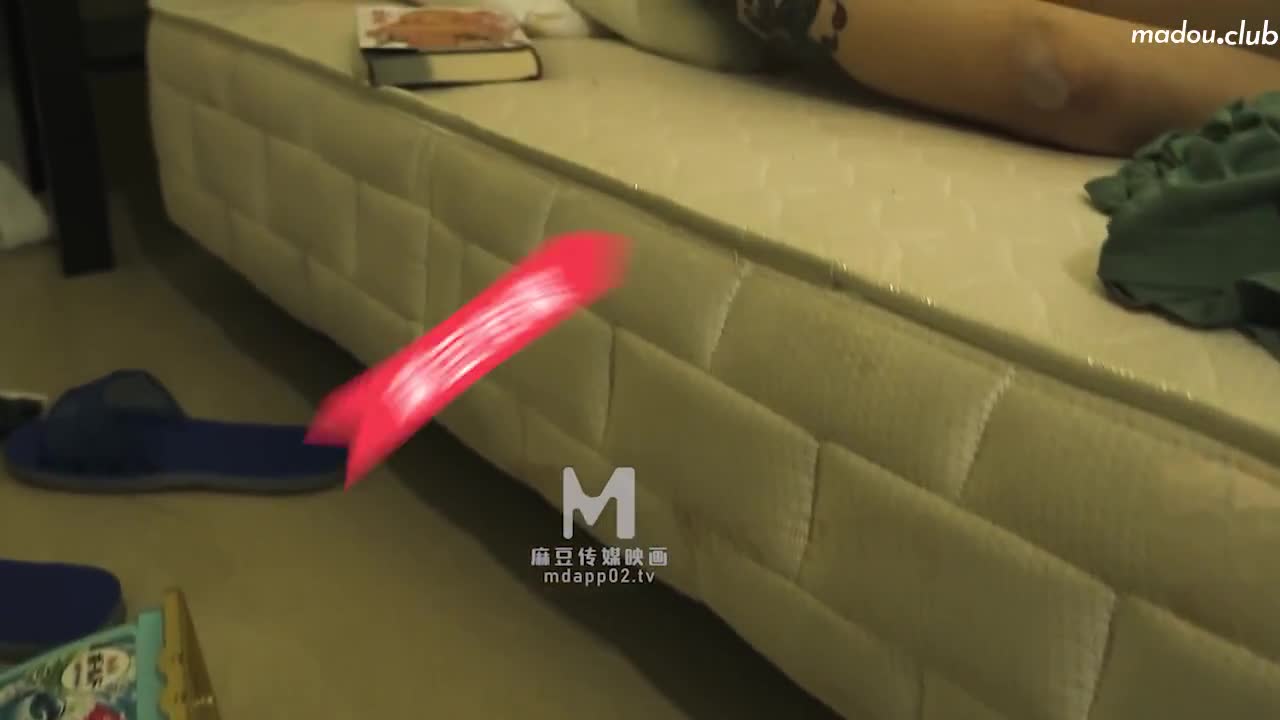 尾随迷奸 胁迫强干叛逆少女