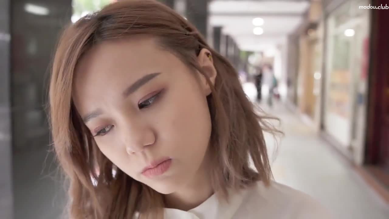 一射再射 经纪人连续狂射旗下女生