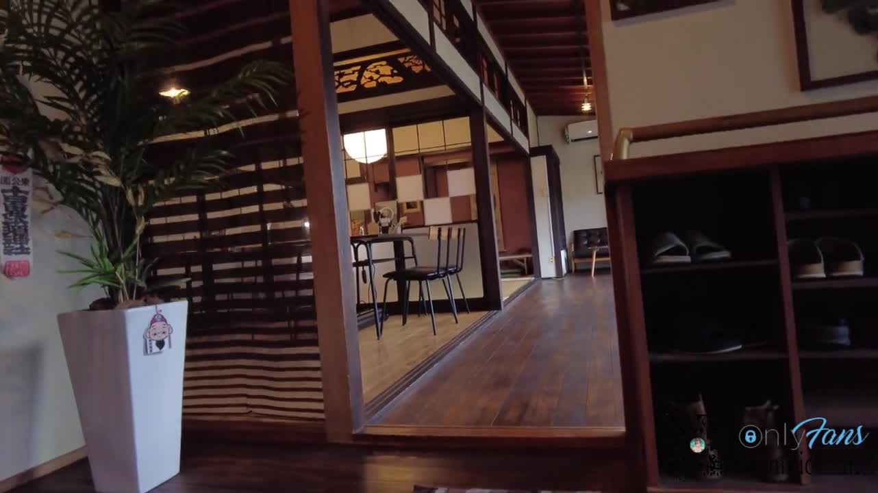 【実録！高画質】カフェデートで彼女に野外露出させてみた！店員にバレた？最後は騎乗位バック正常位で大量中出し！