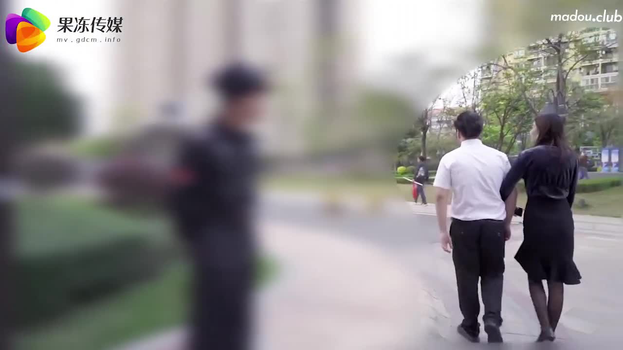 刺裸羔羊 一次偶然的一夜情 妻子却成了别人的胯下之奴