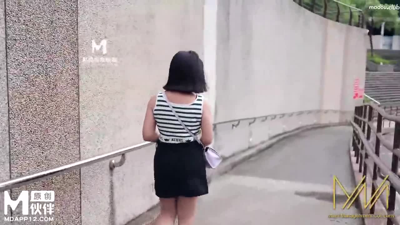 NI003 变态邻居跟踪进我家求破处