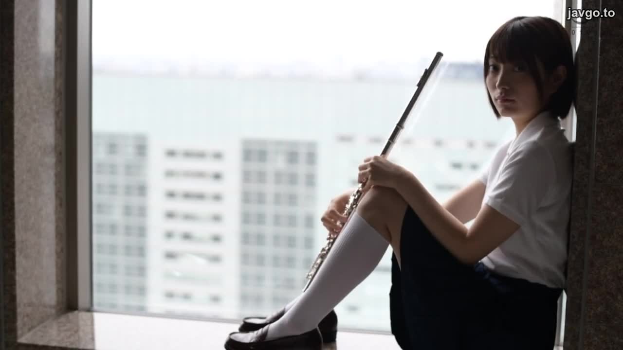 MDTM-832 认真的优等生，穿著制服的美少女，脱掉衣服就是一个好身材的变态少女。我喜欢大鸡巴。 - 中城葵